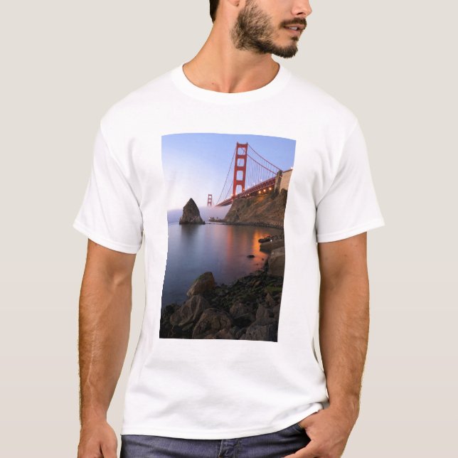 USA, California, San Francisco. Golden Gate T-Shirt (Front)