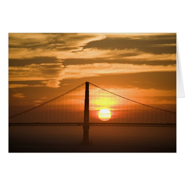 USA. California. San Francisco. Sun setting (Front Horizontal)