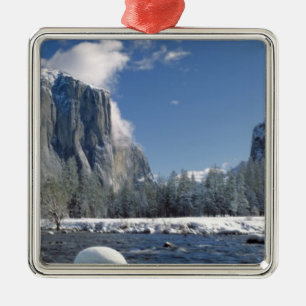 USA, California, Yosemite NP. The Merced River, Metal Ornament