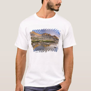 USA, Colorado, Rocky Mountain NP.  Storm clouds T-Shirt