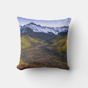 USA, Colorado, Rocky Mountains, San Juan Throw Pillow