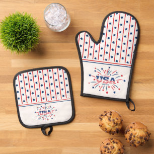 USA Fireworks Patriotic Stars and Stripes Pattern Oven Mitt & Pot Holder Set