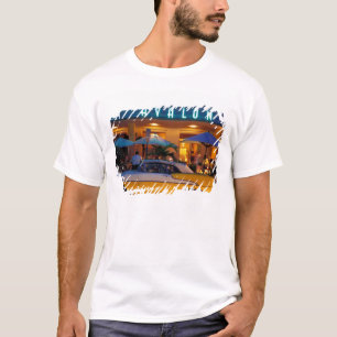 USA, FL, Miami, South Beach at night. T-Shirt