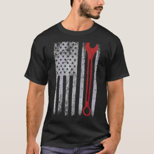 Usa Flag Auto Repairman Car Mechanic Wrench Worksh T-Shirt