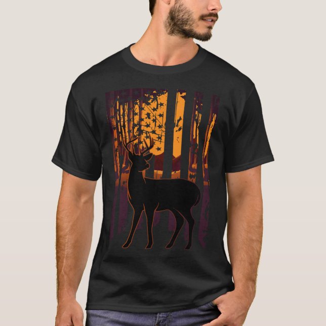 Usa Flag Deer Hunting Setting Sun Funny Bow Hunter T-Shirt (Front)