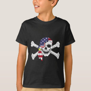 Usa Flag Patriotic Skull And Crossbones Pirate Men T-Shirt