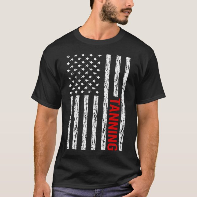 USA Flag Tanning Sunbathing sunbath T-Shirt (Front)
