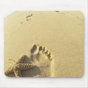 USA, Hawaii, Maui, Makena Beach, Footprint and Mouse Pad