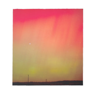USA, Idaho. Aurora borealis, northern lights at 2 Notepad