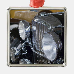 USA, Indiana, Auburn: Auburn, Cord, Duesenberg 10 Metal Ornament