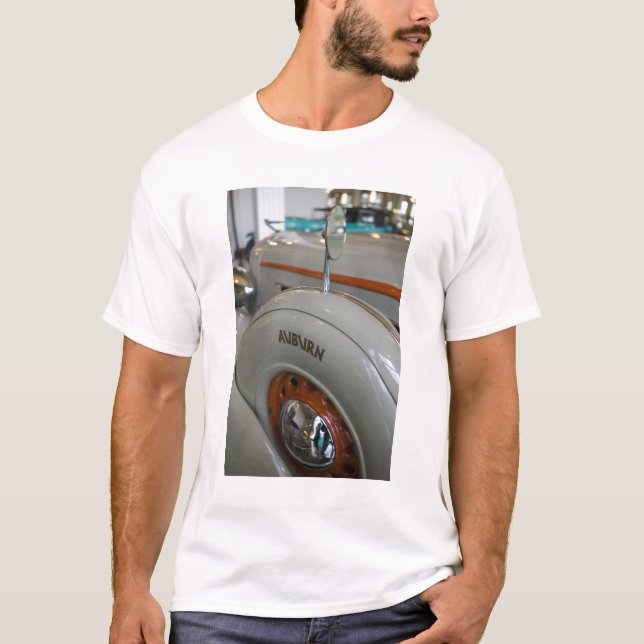 USA, Indiana, Auburn: Auburn, Cord, Duesenberg 13 T-Shirt (Front)