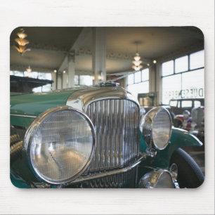 USA, Indiana, Auburn: Auburn, Cord, Duesenberg 14 Mouse Pad