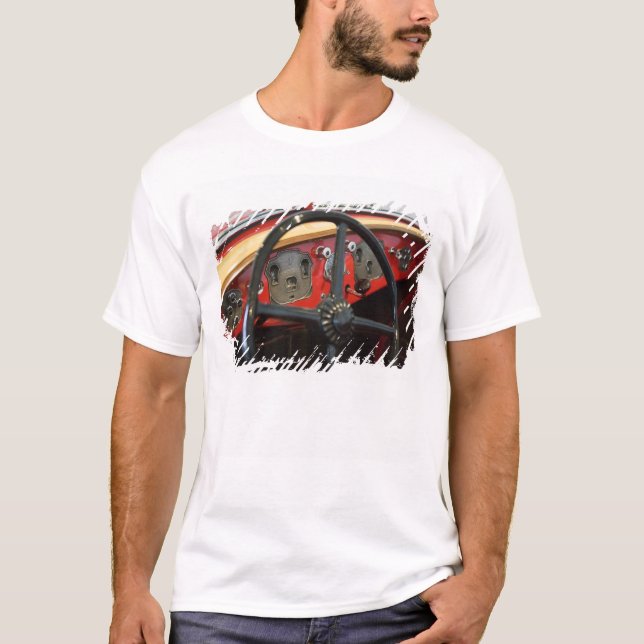 USA, Indiana, Auburn: Auburn, Cord, Duesenberg 2 T-Shirt (Front)