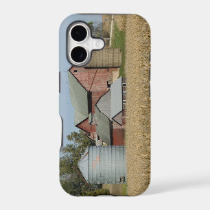 USA, IOWA, Froelich: Old farm
