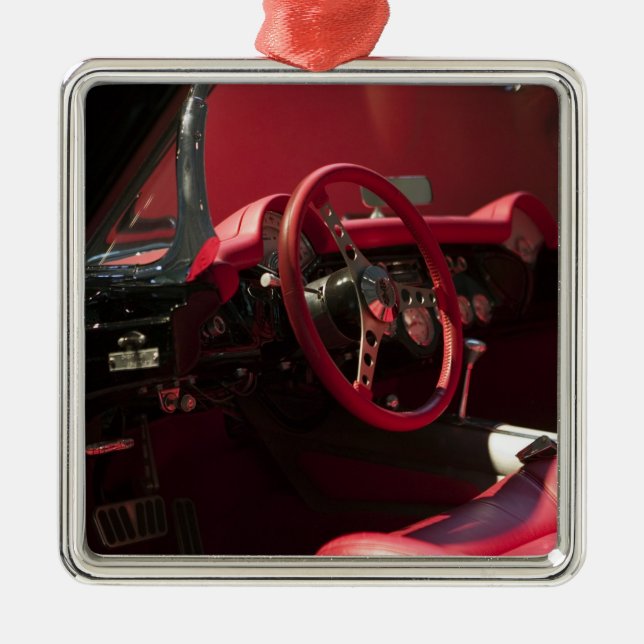 USA, Kentucky, Bowling Green: National Corvette Metal Ornament (Front)