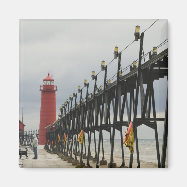 USA, Michigan, Lake Michigan Shore, Grand Haven: Magnet (Front)