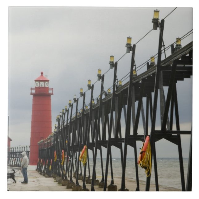 USA, Michigan, Lake Michigan Shore, Grand Haven: Tile (Front)