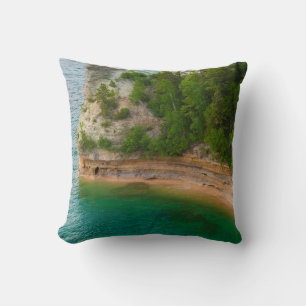USA, Michigan. Miner's Castle Rock Formation Throw Pillow