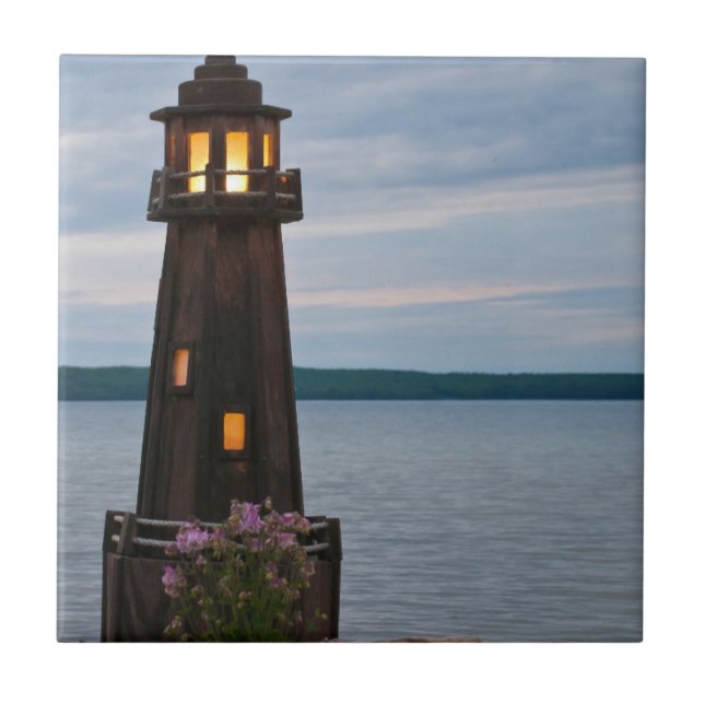 USA, Michigan. Yard Decoration Lighthouse Tile (Front)