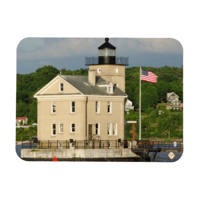 USA, New York, Kingston, Hudson River. Rondout Magnet (Horizontal)