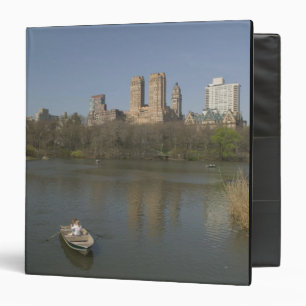 USA, New York, New York City, Manhattan: 17 Binder