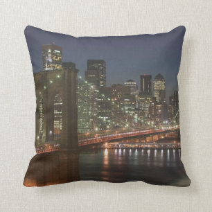 USA, New York, New York City, Manhattan Throw Pillow