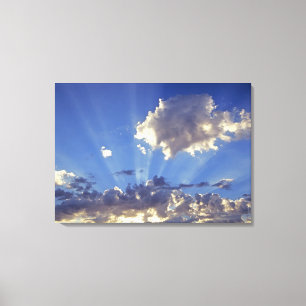 USA, Oregon, Bend. Sun rays fill the sky near Canvas Print