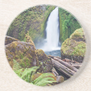 USA, Oregon, Columbia River Gorge, Wahclella Coaster