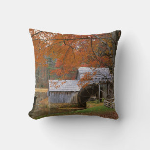 USA, Virginia, Blue Ridge Parkway, Autumn Throw Pillow
