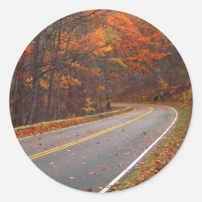 USA, Virginia, Shenandoah National Park, Skyline Classic Round Sticker (Front)