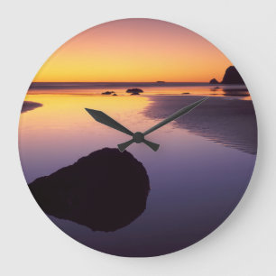 USA, Washington, Olympic Peninsula Large Clock
