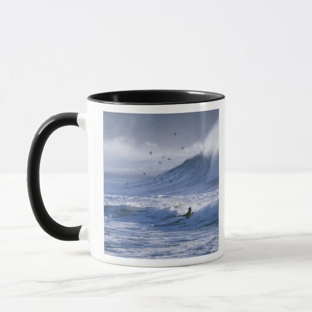 USA, Washington State, La Push. Man kayak Mug (Left)