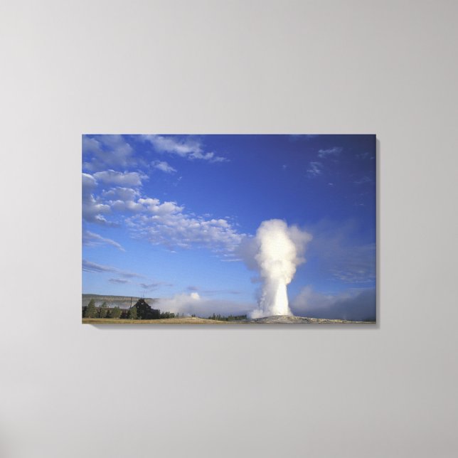 USA, Wyoming. Yellowstone National Park. Old Canvas Print (Front)