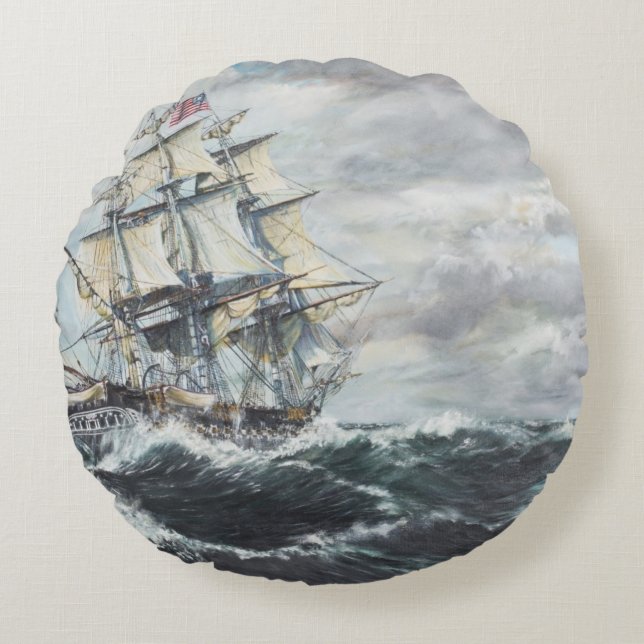 USS Constitution heads for HM Frigate Guerriere Round Pillow (Front)