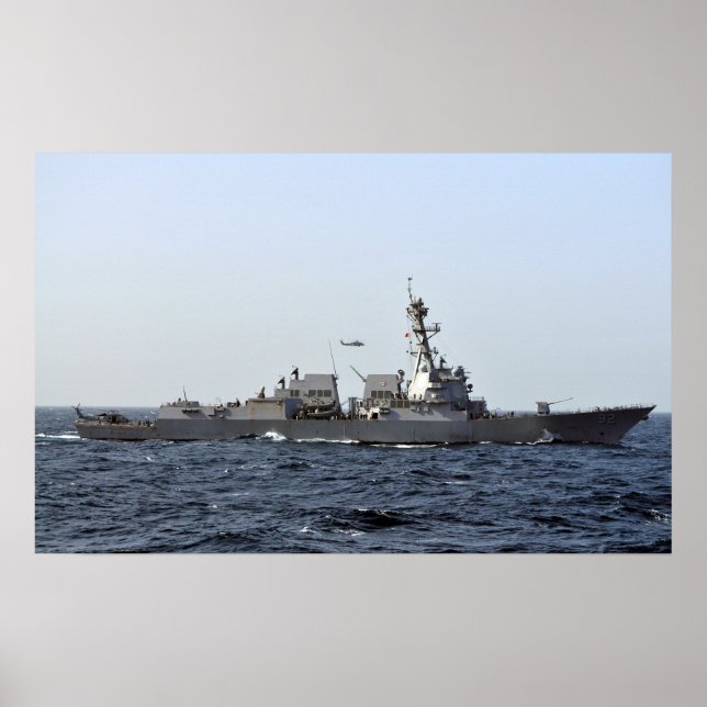 USS Momsen (DDG 92) Poster (Front)