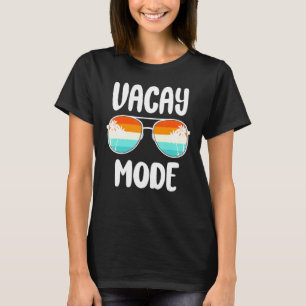 Vacation Summer Sunglasses Vintage Palm Trees Vaca T-Shirt