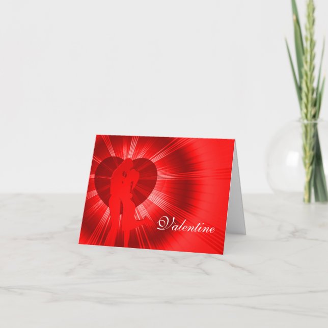 Valentine embrassant la carte rouge de lueur de (Devant)