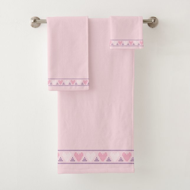 Valentine Hearts Bath Towel Set (Insitu)