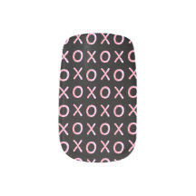 Valentine Nails Black and Pink