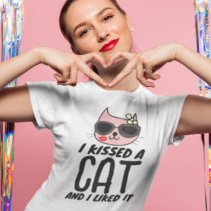 VALENTINE'S DAY CAT T-SHIRTS, KISSED A CAT LIKED T-Shirt