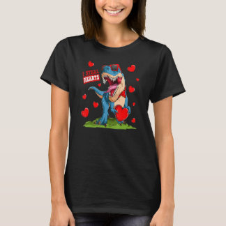 Valentines Day Dinosaur I Steal Hearts Boys Men Lo T-Shirt