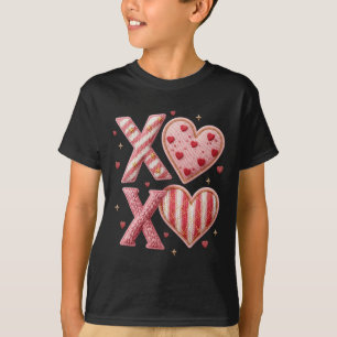 Valentines Xoxo Latch Hook Yarn Crochet Hearts Cup T-Shirt