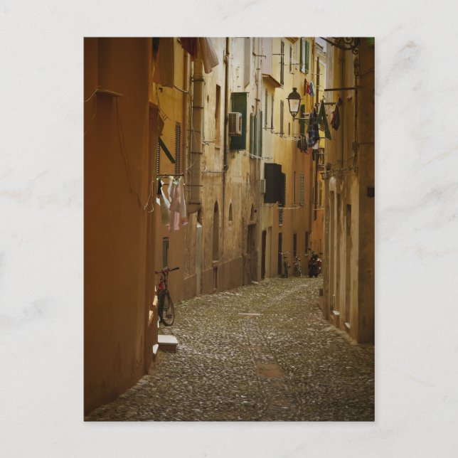 Vallée sombre à Naples, Italie carte postale (Devant)