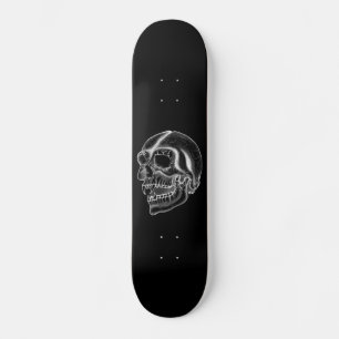 Vampir skull black and white design skateboard