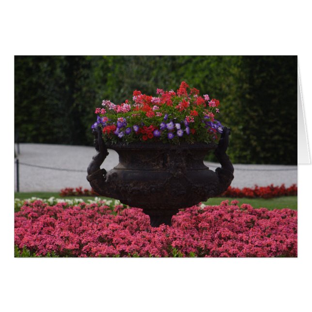 vase with flowers (Front Horizontal)