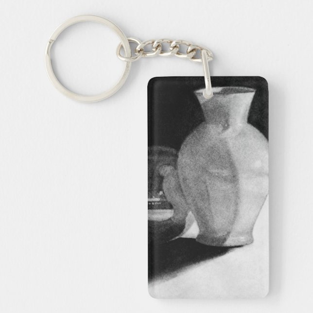 Vase with Sphere Keychain (Front)