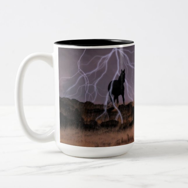 Vaudou et la magie de la tasse noire d'étalon (Gauche)