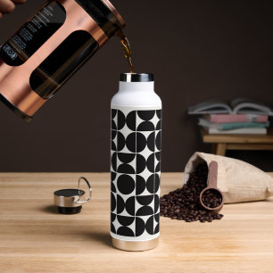 Vector geomatric pattern water bottle