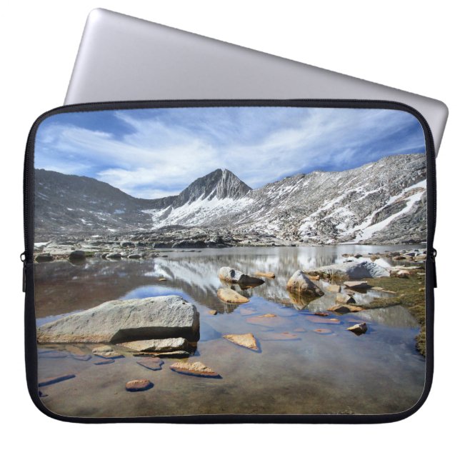 Vee Lake - Sierra Laptop Sleeve (Front)