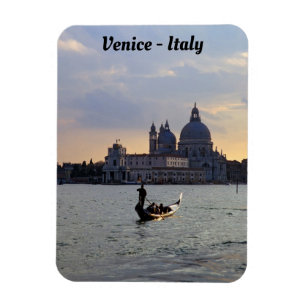 Venetian gondola at sunset magnet